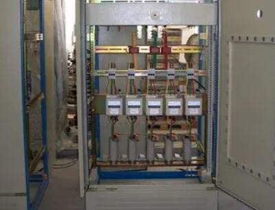 無功補償裝置內電容器常見的保護措施